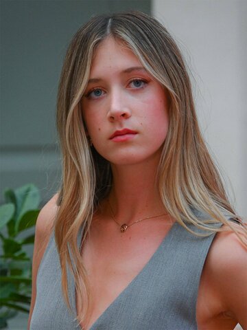 Sunday Rose Kidman-Urban Headshot