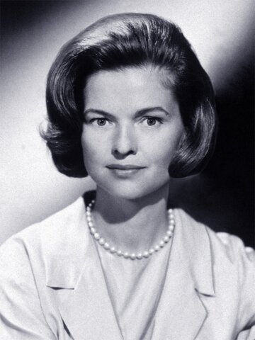 Nancy Dickerson Headshot