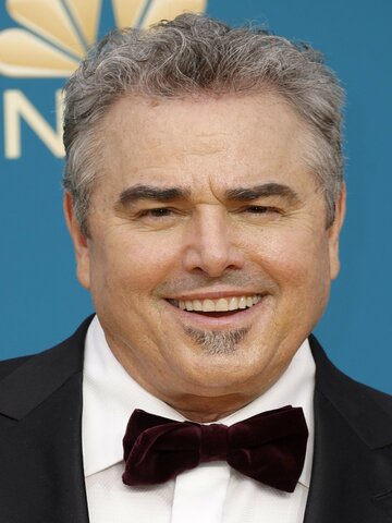 Christopher Knight Headshot