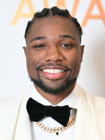 Noah Lyles Headshot