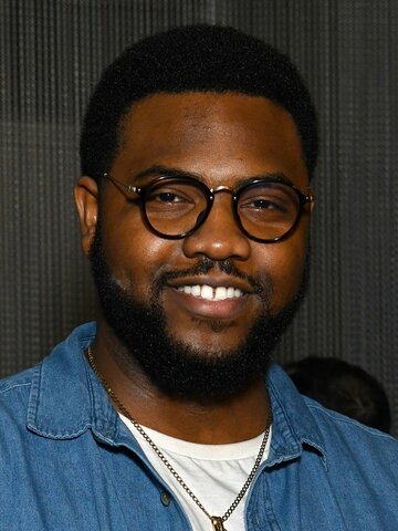 Tobi Bamtefa Headshot
