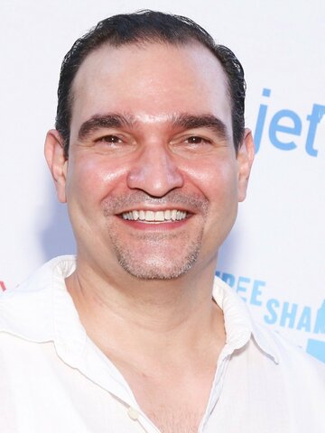 Javier Muñoz Headshot