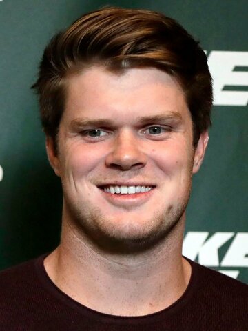 Sam Darnold Headshot