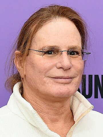 Zoey Tur Headshot
