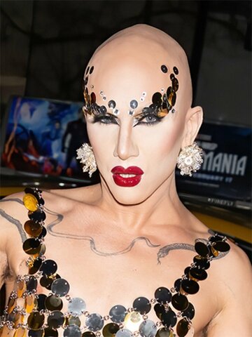 Sasha Velour Headshot
