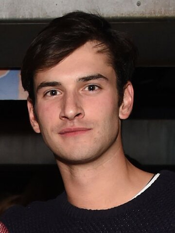 Alex Bhat Headshot
