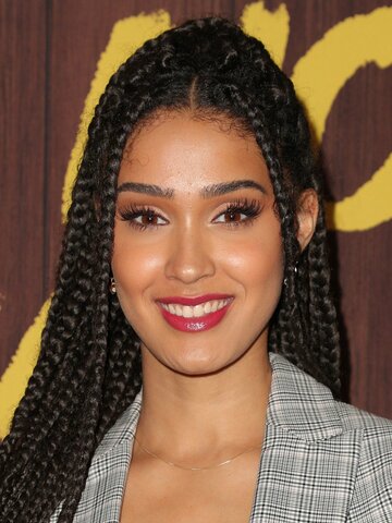 Lee Rodriguez Headshot