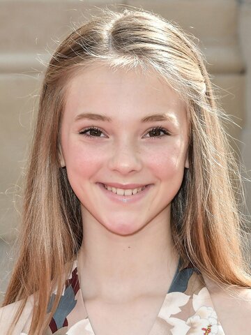 Sophie Grace Headshot