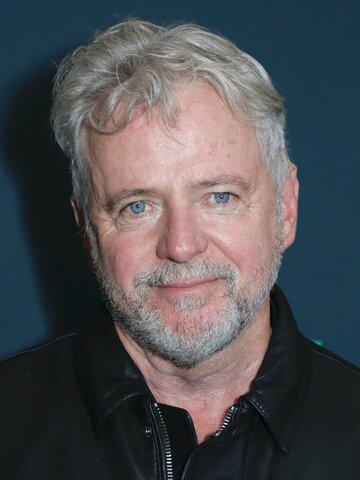 Aidan Quinn Headshot