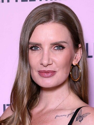 Nicole Young Headshot