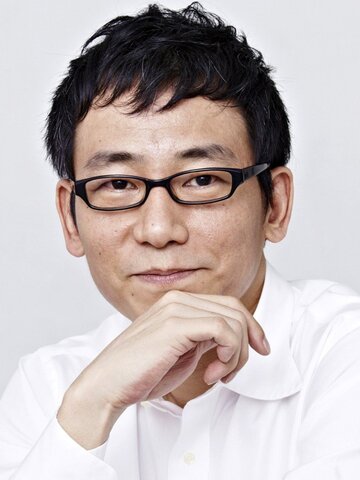 Yasunari Takeshima Headshot