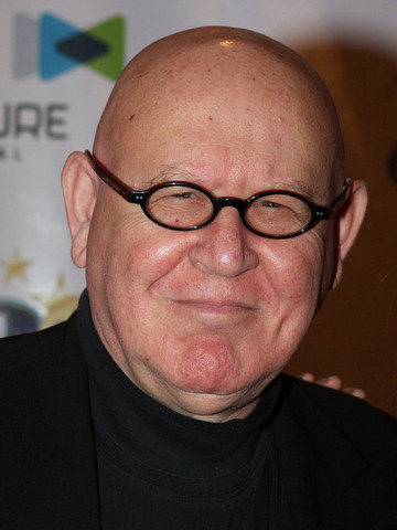 Daniel Benzali Headshot