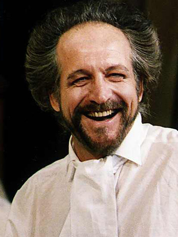 Daniel J. Travanti Headshot