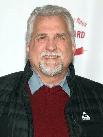 Daniel Roebuck Headshot