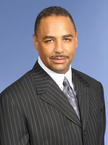 Ed Gordon Headshot