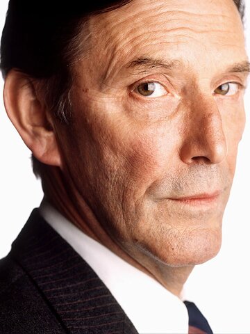 Tom Bell Headshot