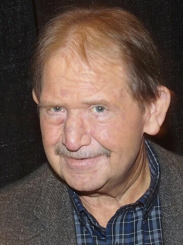 Mark Holton Headshot