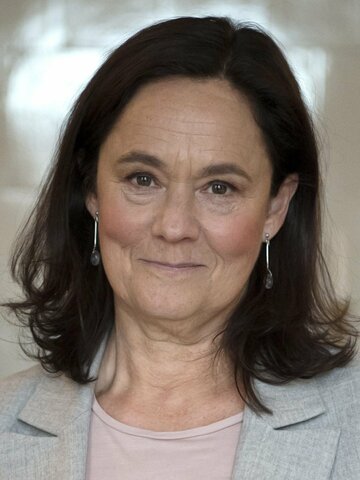 Pernilla August Headshot