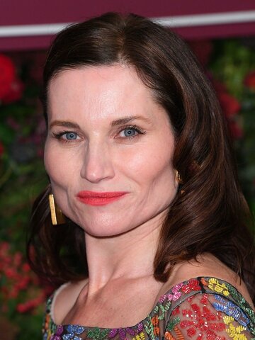 Kate Fleetwood Headshot