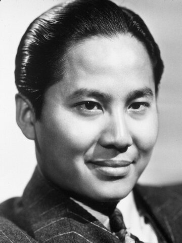 Keye Luke Headshot