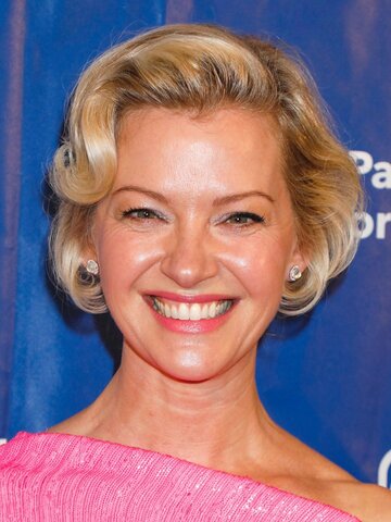 Gretchen Mol Headshot