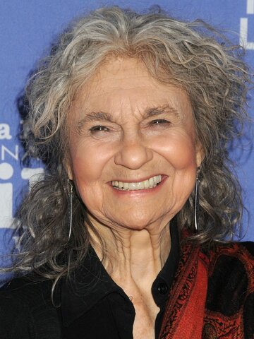 Lynn Cohen Headshot