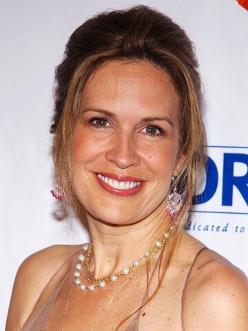 Dana Reeve Headshot