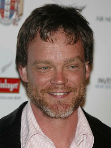 Joel Tobeck Headshot