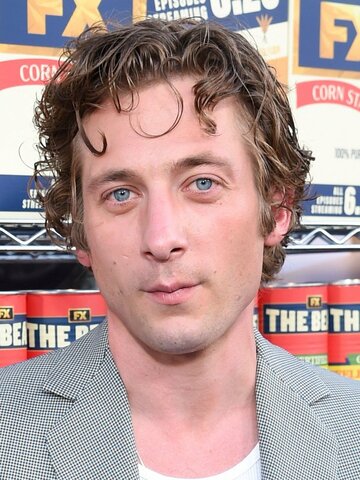 Jeremy Allen White Headshot