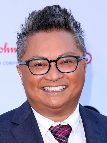 Alec Mapa Headshot