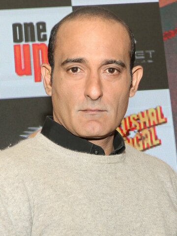 Akshaye Khanna Headshot
