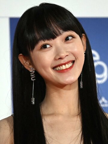Lee Yoo-mi Headshot