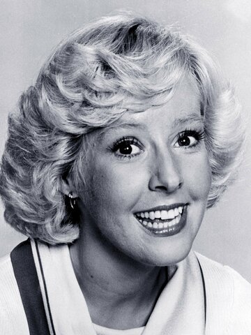 Georgia Engel Headshot