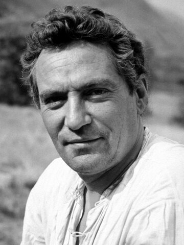 Peter Finch Headshot