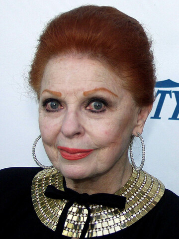 Carole Cook Headshot