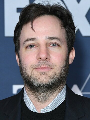 Danny Strong Headshot