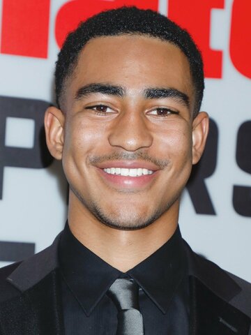 Bryce Young Headshot