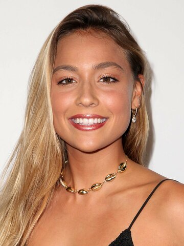 Tia Blanco Headshot