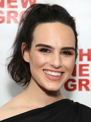 Molly Hager Headshot