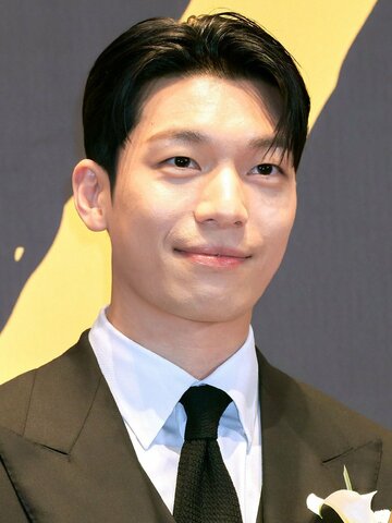 Wi Ha-joon Headshot