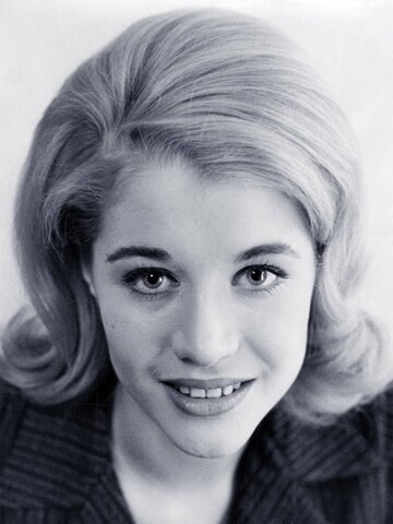 Julia Lockwood Headshot