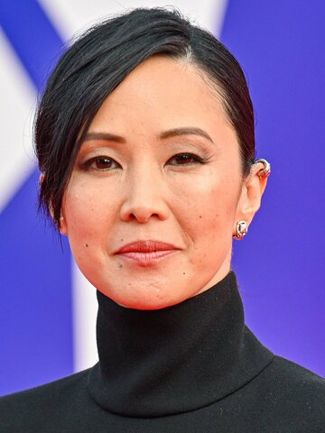 Linh Dan Pham Headshot