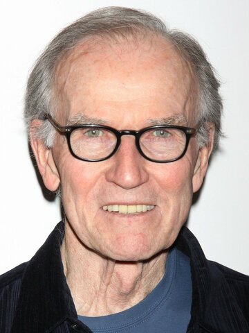 Robert Hogan Headshot