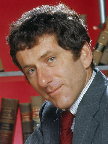 Barry Newman Headshot