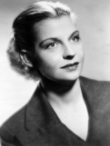 Betty Field Headshot