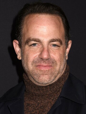 Paul Adelstein Headshot