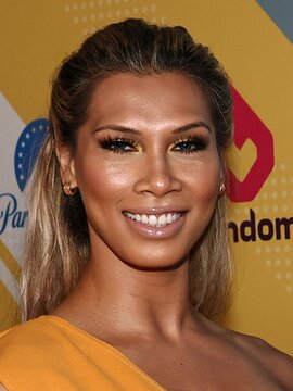 Gisele Shaw - Wrestler