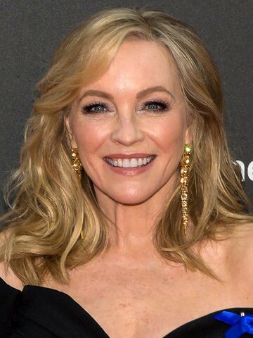 Rebecca Gibney Headshot