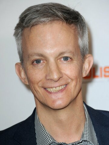 Dian Bachar Headshot