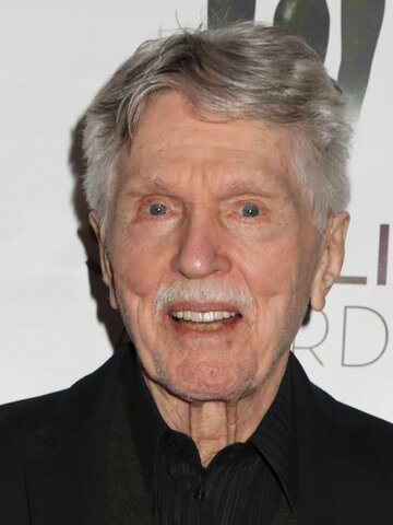 Tom Skerritt Headshot